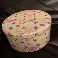 Metalldose / Keksdose / Sammelbox mit Cupcake-Motiv/ 20 cm