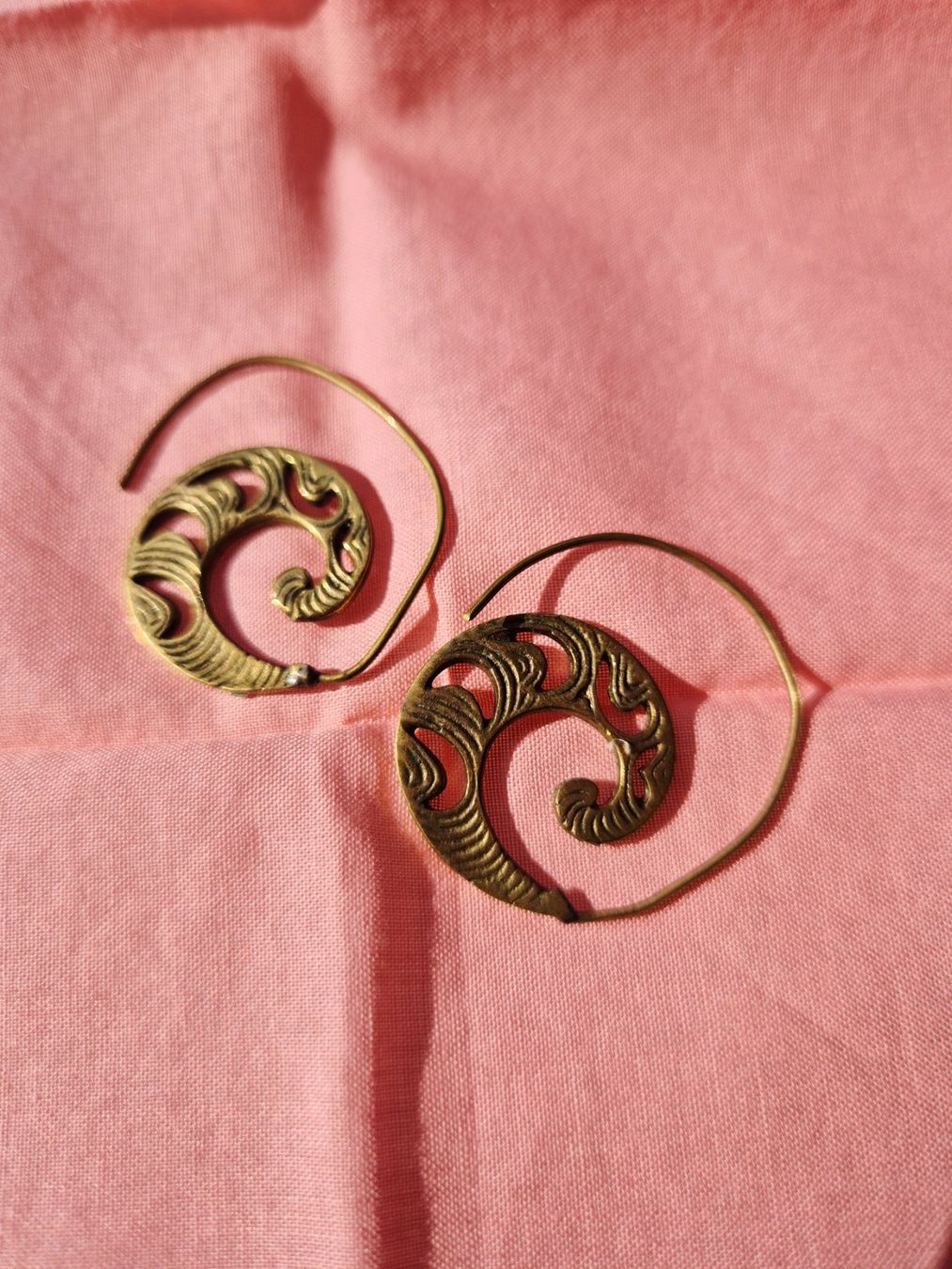 Orecchini pendenti & Orecchini a lobo: OHRRINGE RING GOLD FARBEND HANDMADE ATELIER TOP ZU RING – Usato da Elsau venduto da the-colorful-side 3