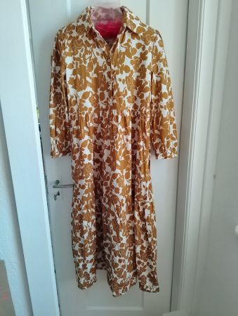 Wunderbares luftiges Baumwoll-Kleid (100%) mit Volants Gr. L