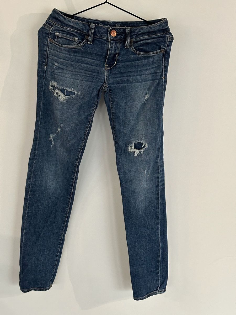 Jeans: American Eagle Superstretch Jeans Destroyed Look Gr. 36 – Usato da Sempach venduto da GFASHION