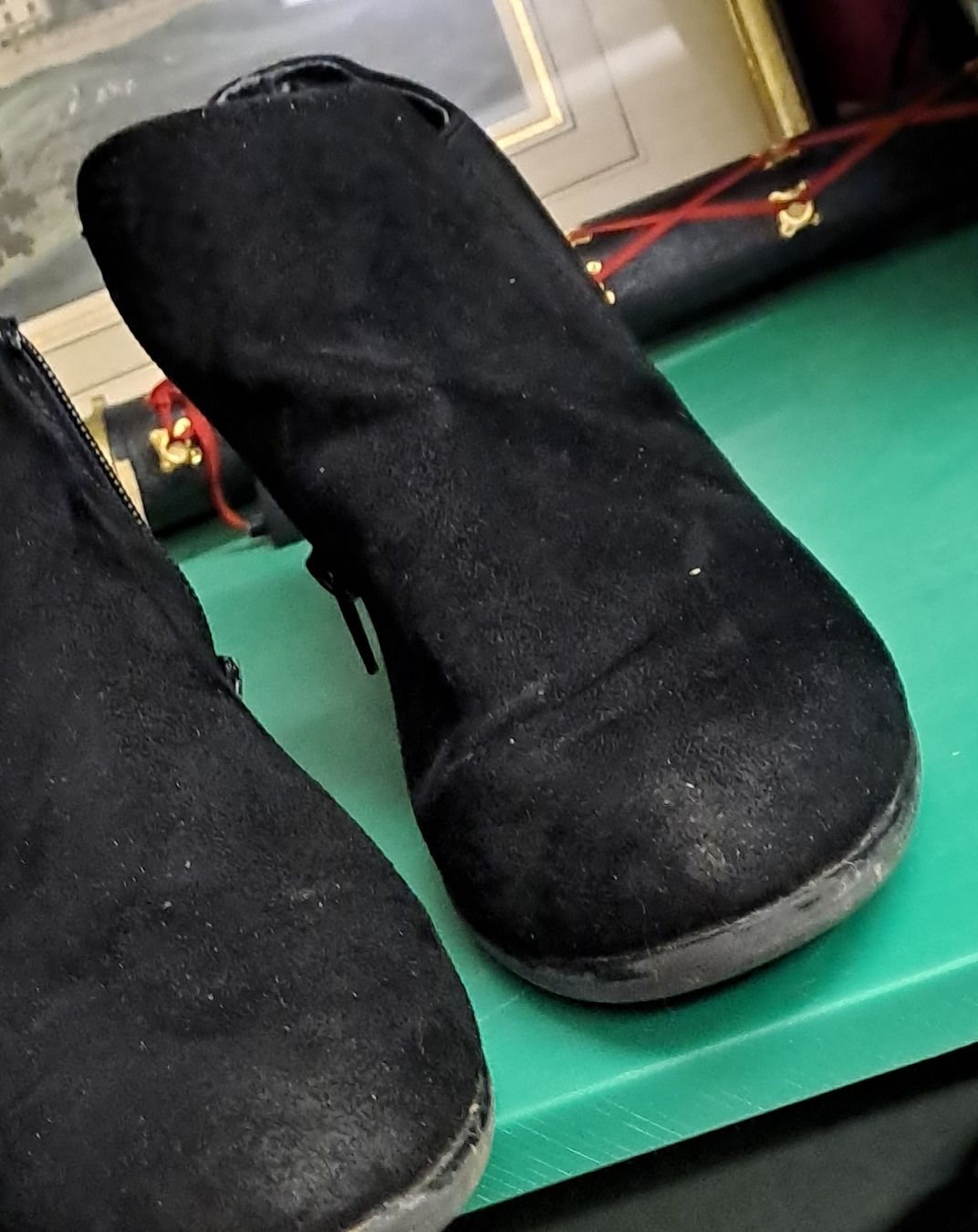 Scarpe da donna: Schwarze Stiefeletten Grösse 38 – Usato da Zürich venduto da Schoebi19 2