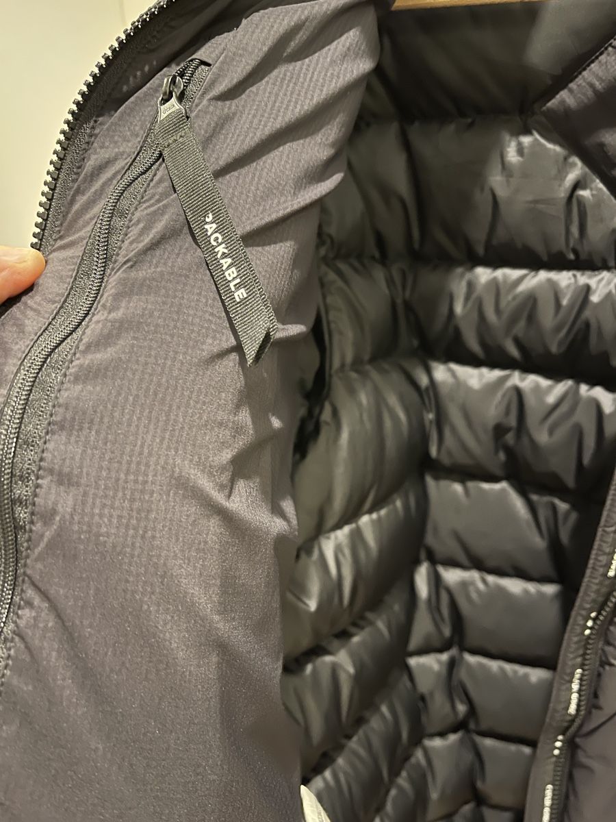 Canada Goose Giacche: Canada Goose Lodge NP 790.- – Usato da Stans venduto da lion85 4