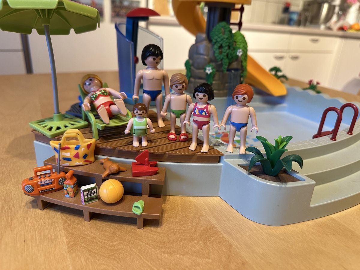 Playmobil Giocattoli: Playmobil Schwimmbad Set #4858 – Usato da Zunzgen venduto da Blueberry87