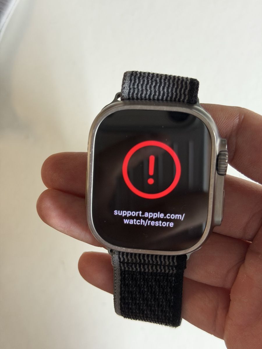 Apple Smartwatch: Apple Watch Ultra 49mm Defective – Defekt aus Chur von beverlyone 4