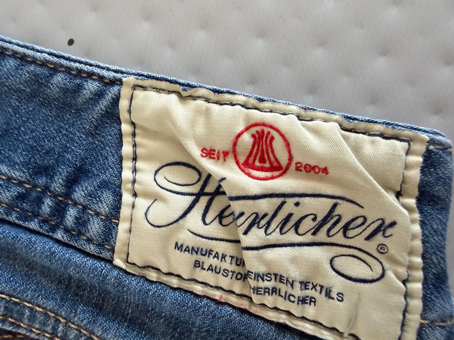 Herrlicher Jeans: HERRLICHER jeans 26/30 – D'occasion à St. Gallen par Emifrei 9