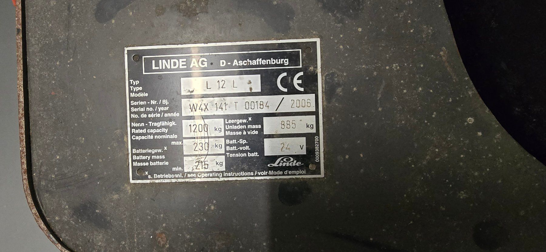 Linde Carrelli elevatori e a forche: Hubstapler (Niedermast, elektrisch) – Usato da Uetliburg SG venduto da SUGORI 2