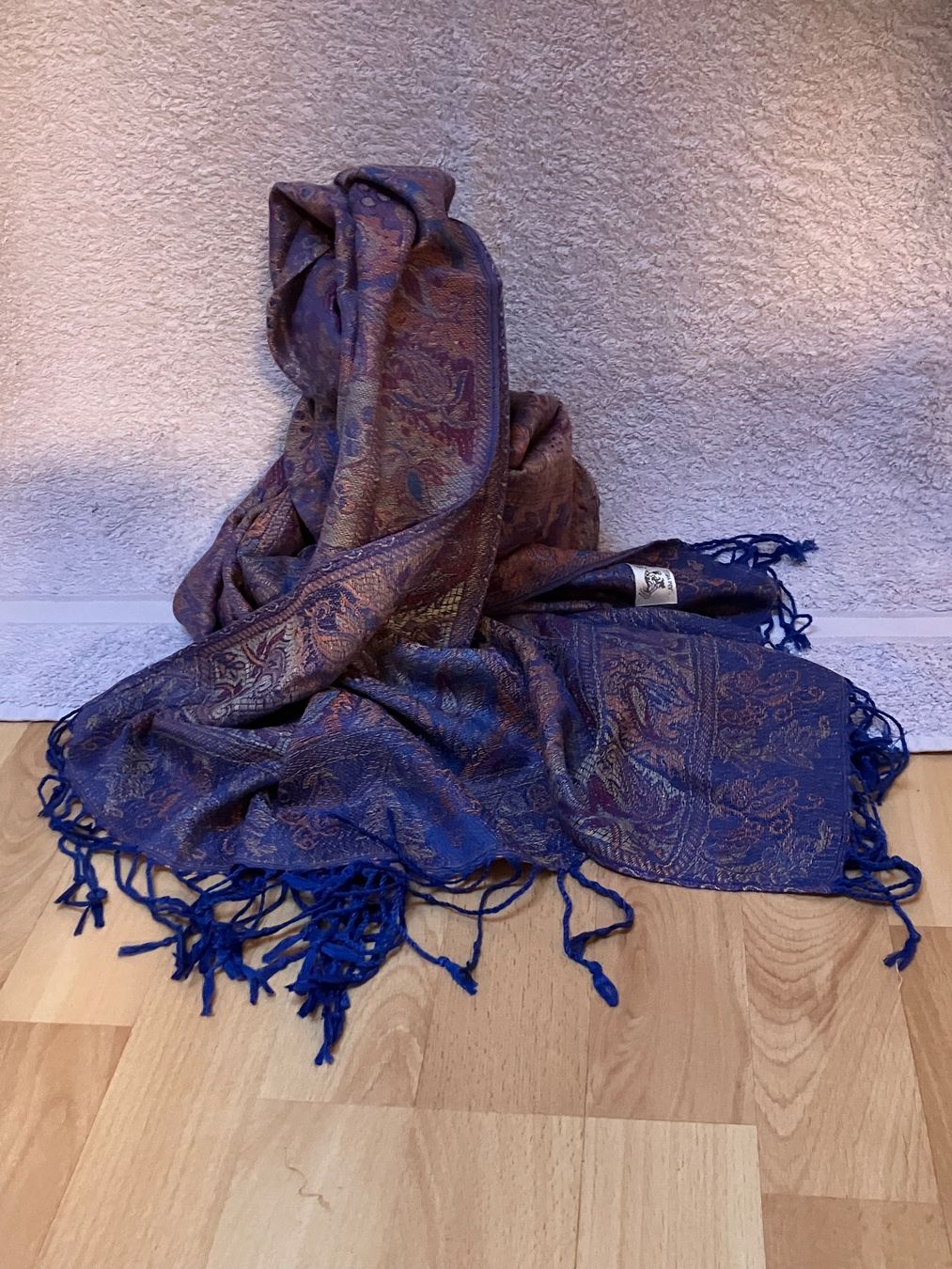 Foulards & écharpes: Halstuch  Schal blau – Neuf (Voir description) à Bettwiesen par Zustand57