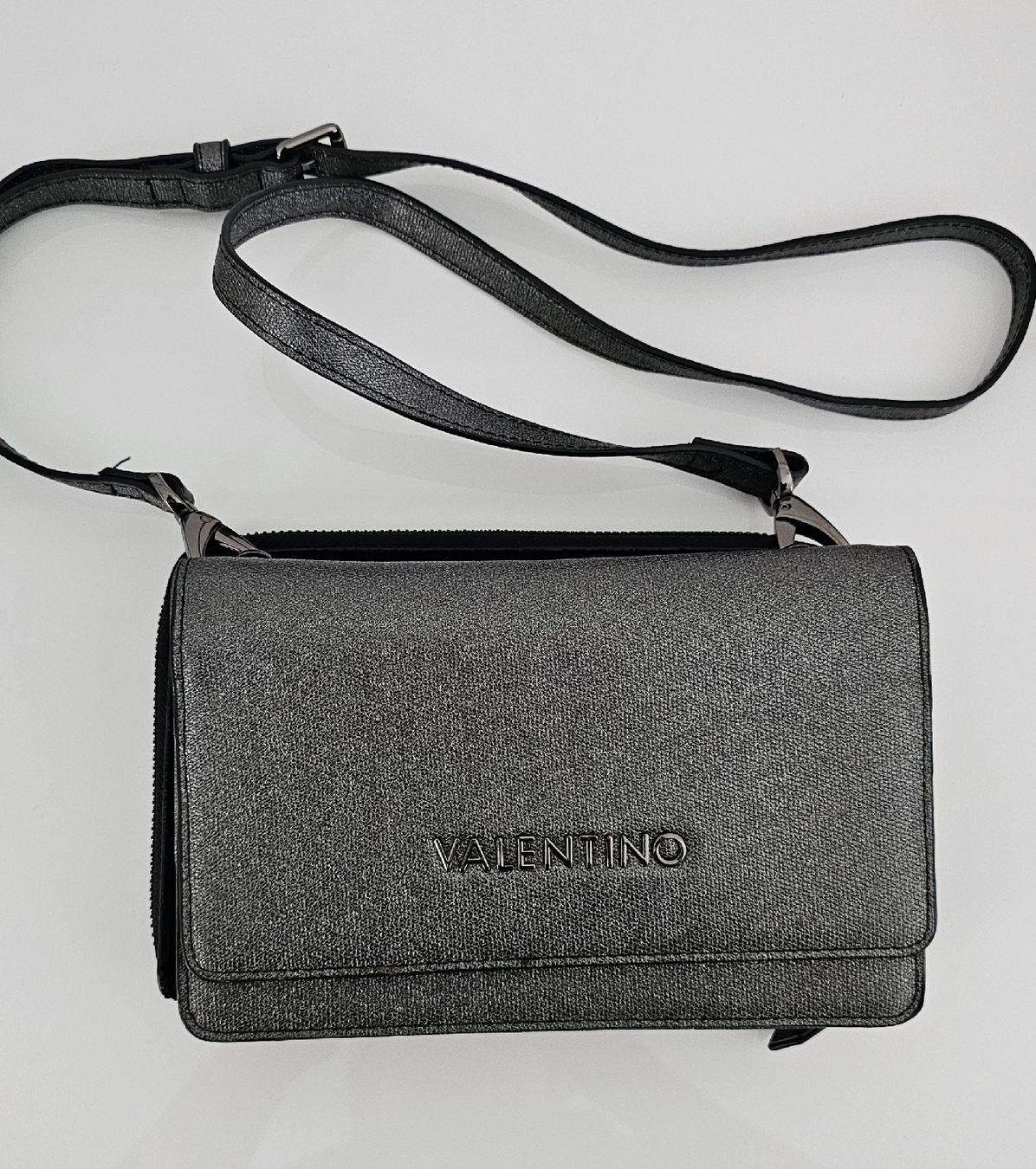 Valentino Taschen für Damen: Valentino Doppelhandtasche, neuwertig – Neu (gemäss Beschreibung) aus Steinmaur von Kiki_m240