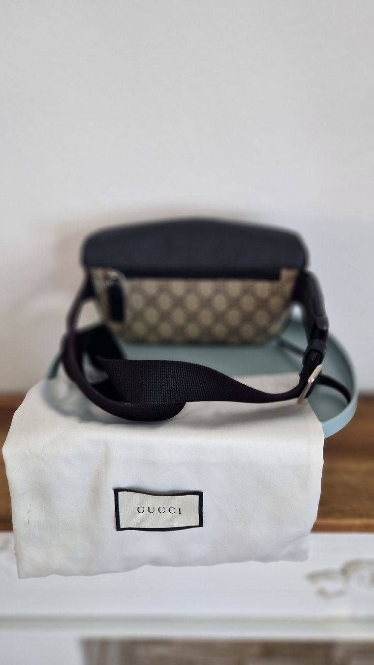 Gucci Taschen: Gucci Gürteltasche mit GG-Muster – Neu (gemäss Beschreibung) aus Emmenbrücke von graupersakatze 1