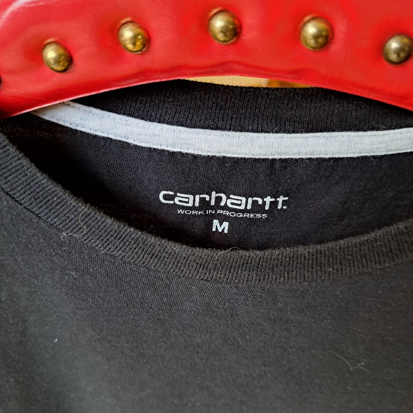 Carhartt T-shirt: T-shirt Carhartt – Usato da Zollikofen venduto da selanaj 3