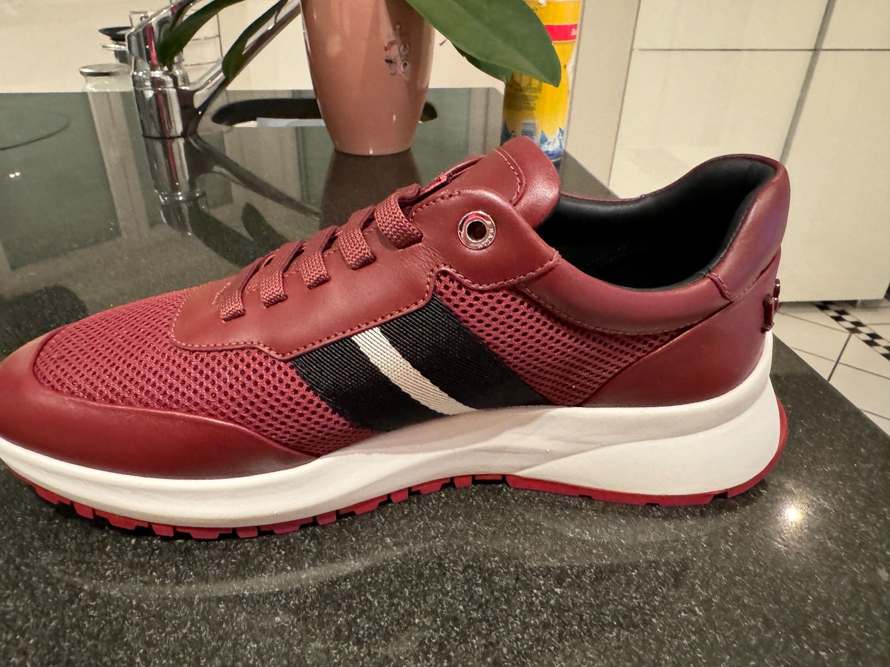 Bally Scarpe da uomo: Bally Daryn Sneakers 8E 42 – Nuovo e nell'imballaggio originale da Volketswil venduto da praxis12