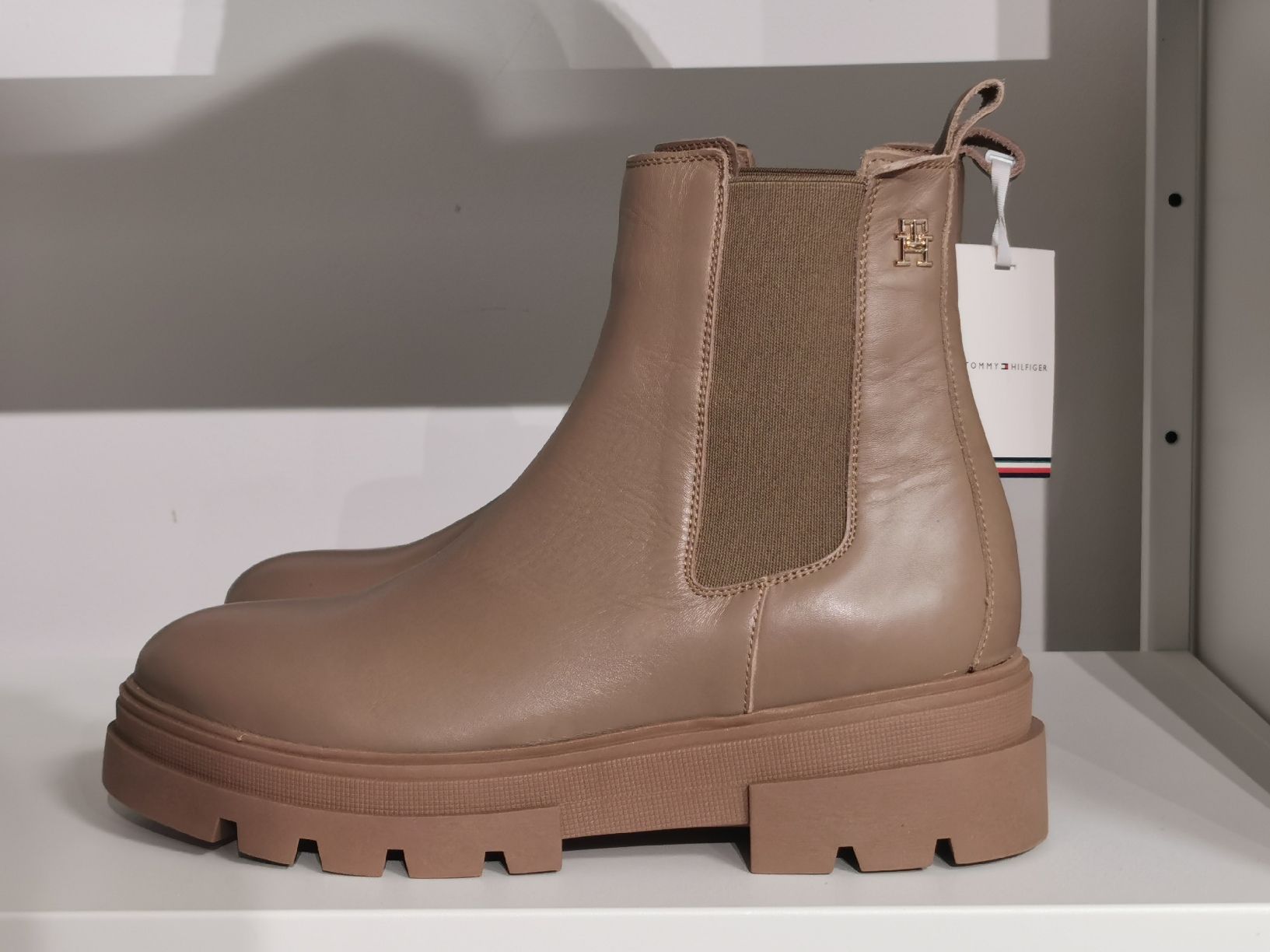 Tommy Hilfiger Scarpe da donna: Tommy Hilfiger Stiefel – Nuovo e nell'imballaggio originale da Bad Ragaz venduto da AKahlon