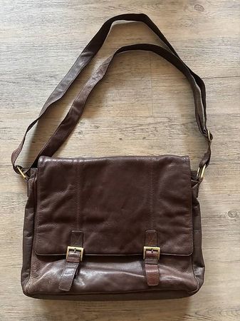 Braune Ledertasche