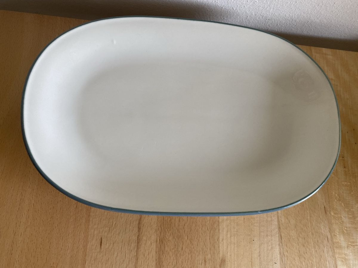 Rössler Servierplatten: Rössler Platte weiss mit blauem Rand Grösse 32 – Gebraucht aus Schwarzenburg von Michellu 2