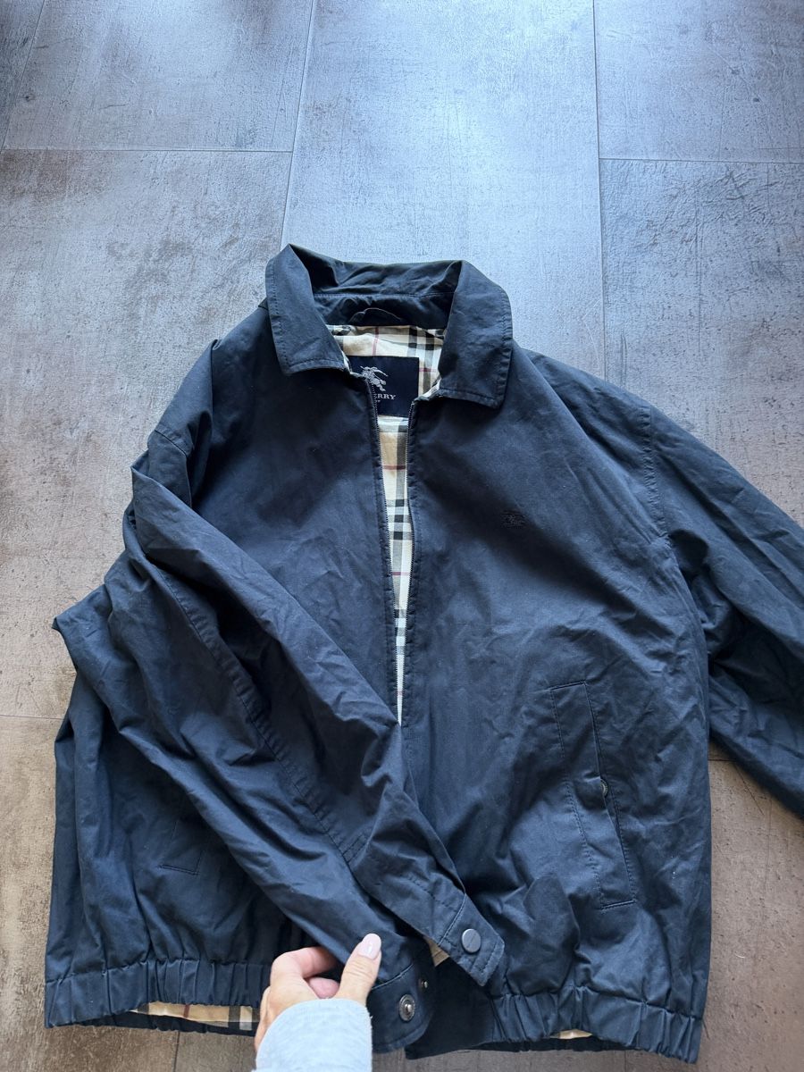 Burberry Giacche: Burberry Jacke – Usato da Neerach venduto da the_modern_mini 1