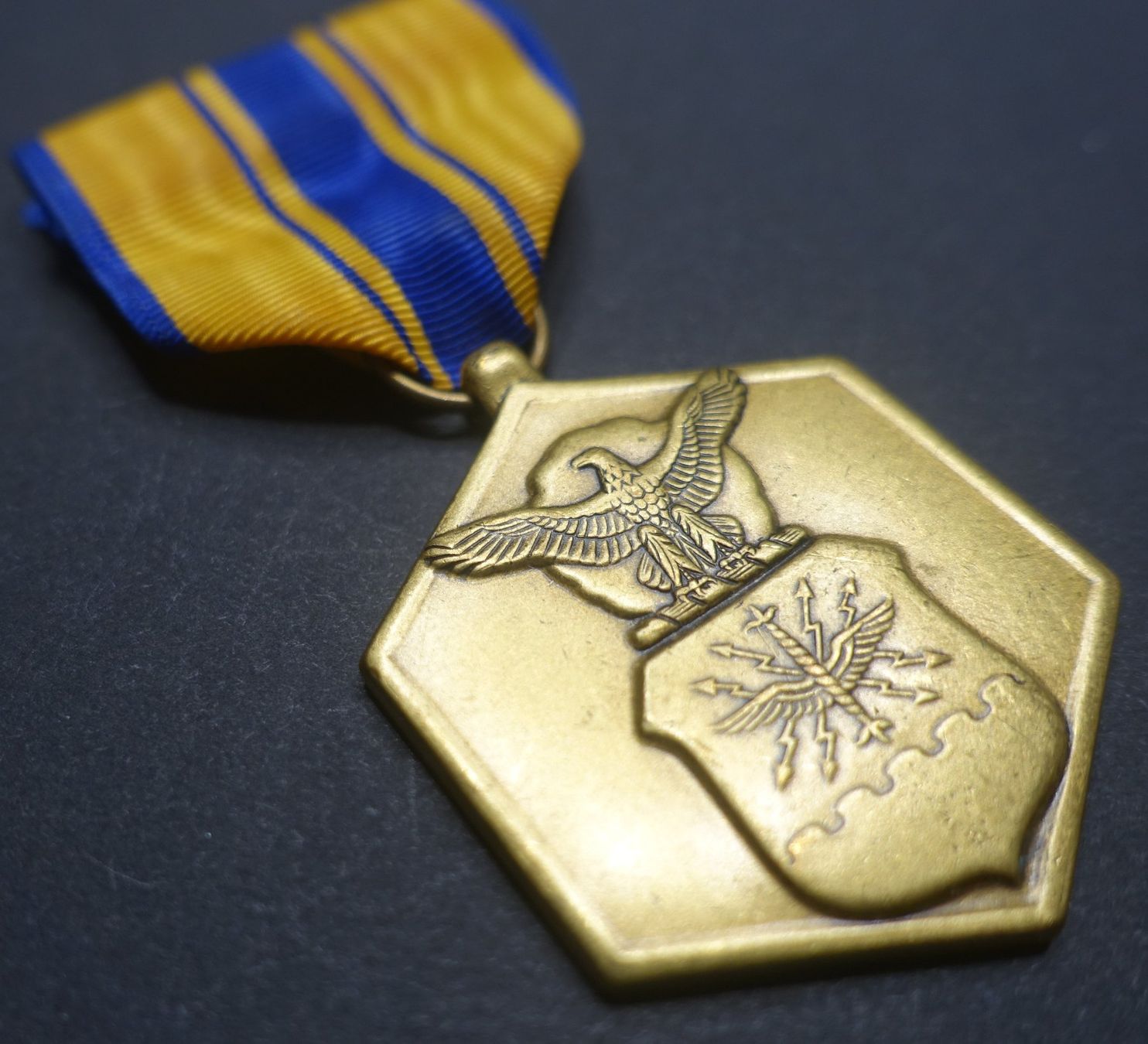 Medaglie: US Air Force Commendation Medal – Usato da Kappelen venduto da Marmoe