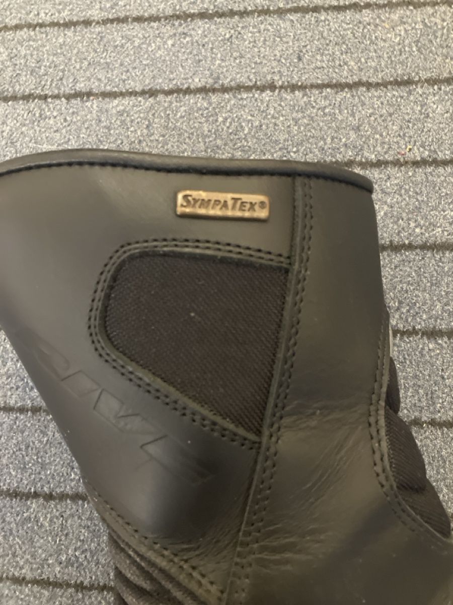 Scarpe da uomo: Motoradschuhe – Usato da Erlenbach im Simmental! venduto da Simmentaler-Perlen 4
