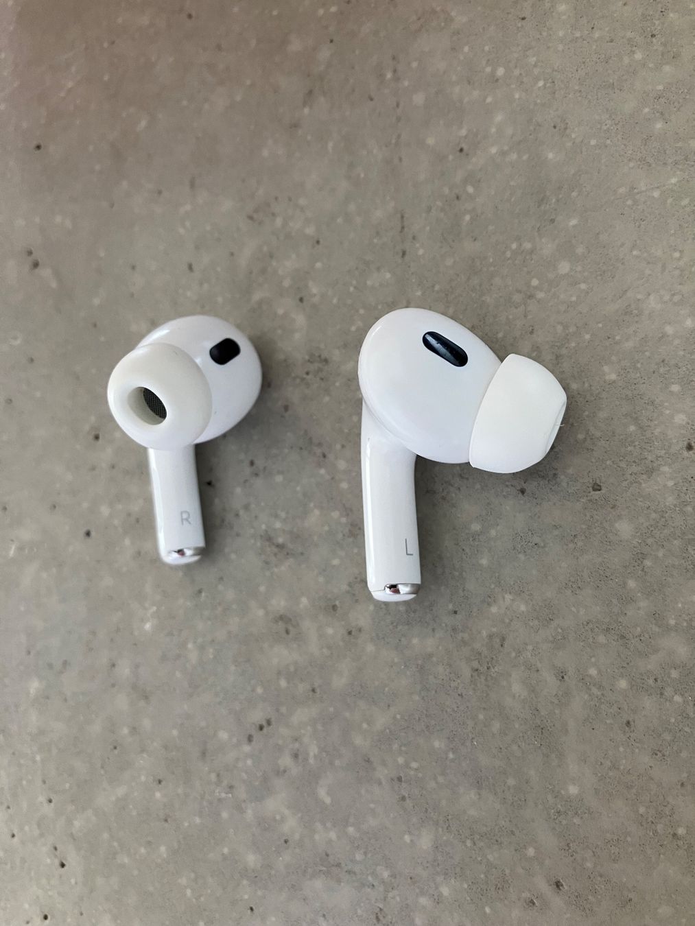 Apple Cuffie: APPLE Air Pods Pro 2 – Usato da Lausanne venduto da mr.v 6