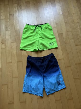 Für Jungs: 2 verschiedene Badeshorts, Grösse 170/176
