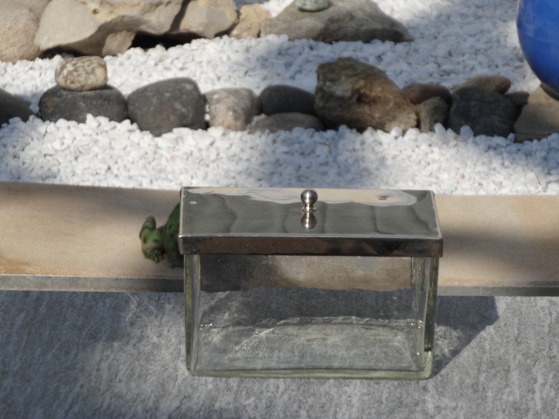 Ciotole: Aus der Glasvitrine: Glasschale mit Silberdeckel – Usato da Allschwil venduto da Boutique_16b 3