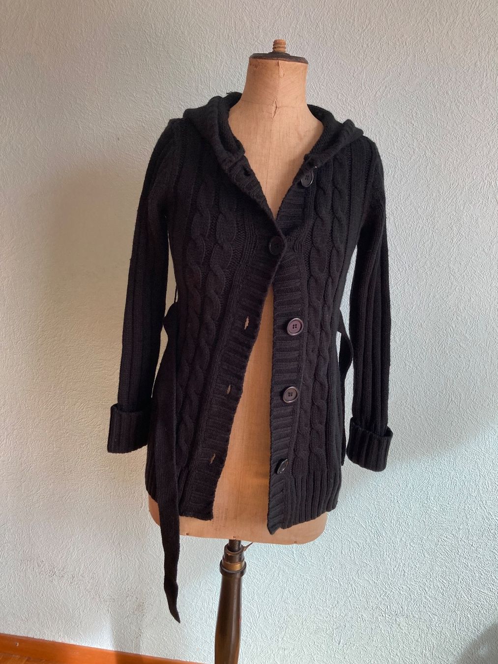 Altro abbigliamento per bambino: Cardigan noir à capuche 152 – Usato da Genève venduto da ct_fqr8