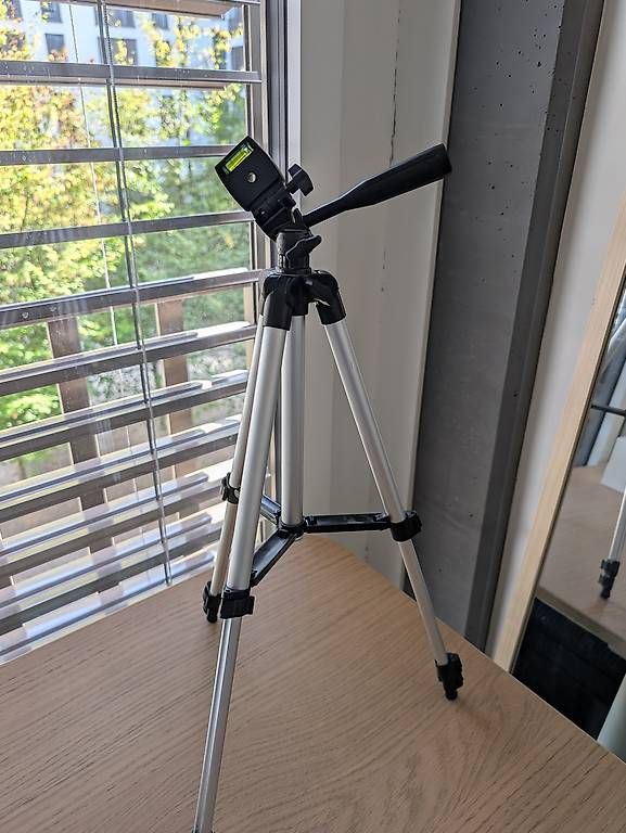 Stative & Stativköpfe: Stativ – Gebraucht aus Zürich von tut_8y8f 1