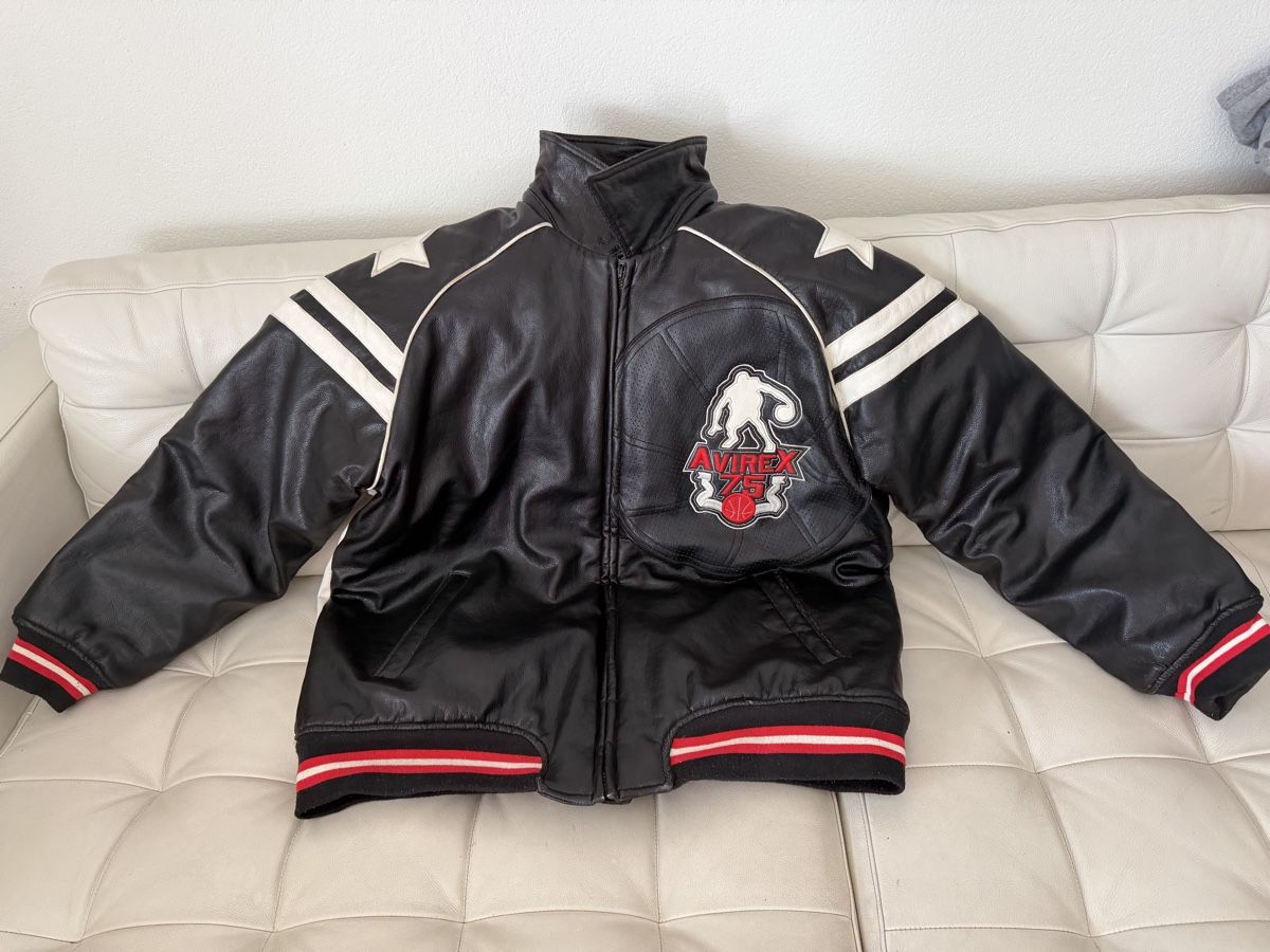 Giacche: NBA- Bomber Jacke – Usato da Dietlikon venduto da Locinda 2