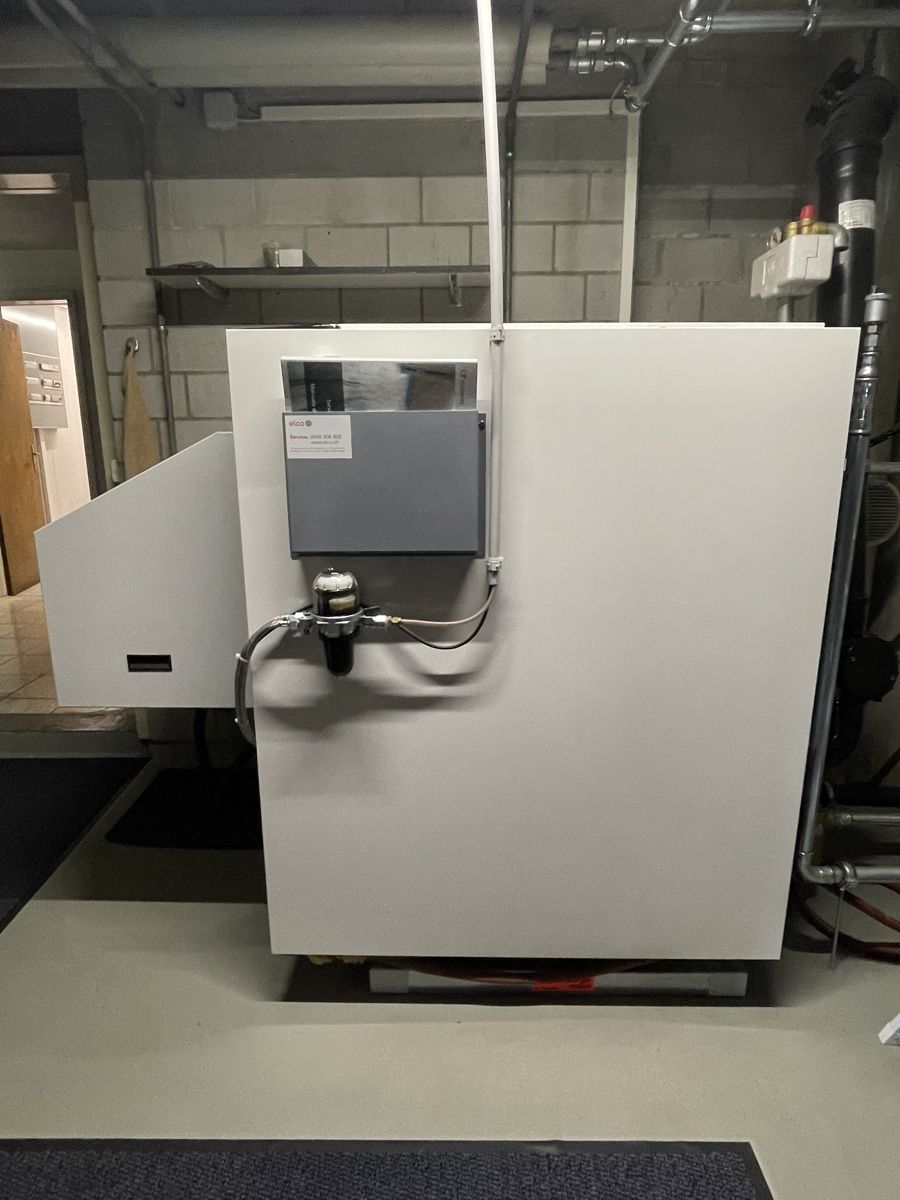 Altro in Utensili da giardino: OELHEILUNG VON ELCO 54 KW – Usato da Küssnacht am Rigi venduto da Koala73