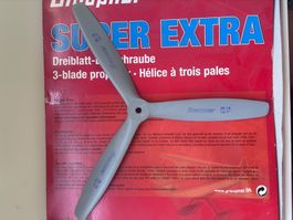 Hélice tripale14x7 Graupner Super Extra en nylon renforcé