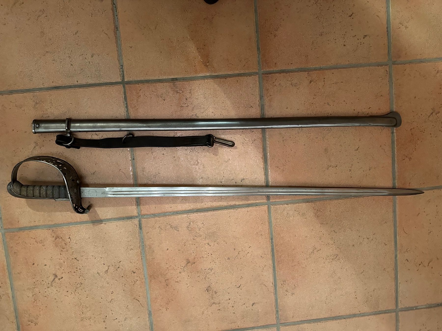 Offizier Degen (Gebraucht) in Giswil für CHF 120 – mit Lieferung auf ...