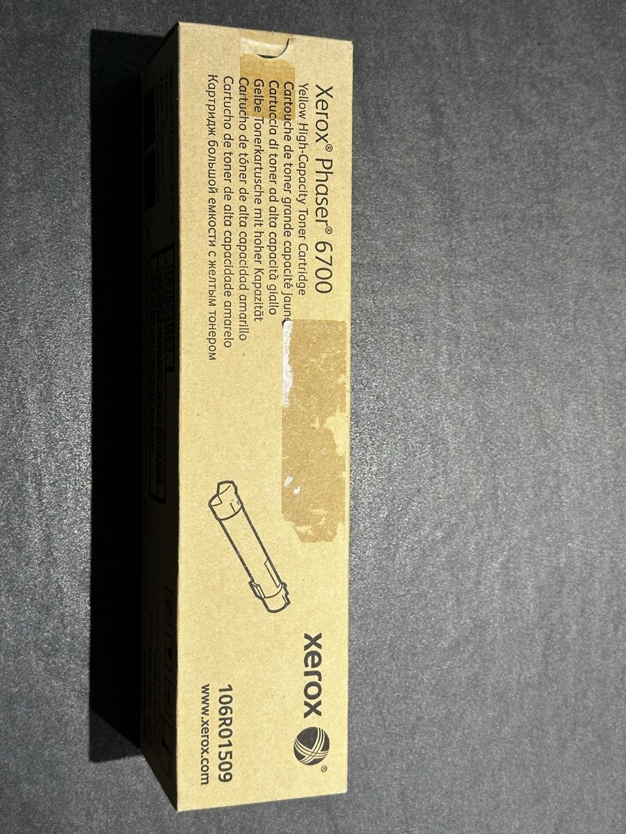 Xerox Cartucce per stampanti & toner: Xerox Phaser 6700 Toner, yellow,Originalverpackt – Nuovo e nell'imballaggio originale da Eglisau venduto da Brewster1 2