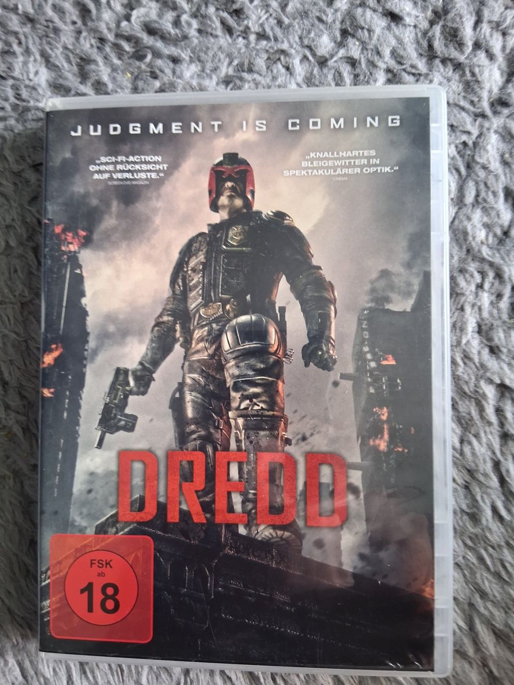 Tous les DVDs: DREDD       DVD – D'occasion à Wetzikon ZH par Ramones01