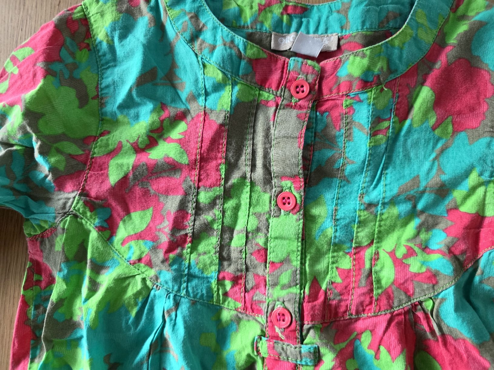 Blusen, T-Shirts & Tops: Kinder Bluse Grösse 110 – Gebraucht aus Altstätten SG von Carrybones 1