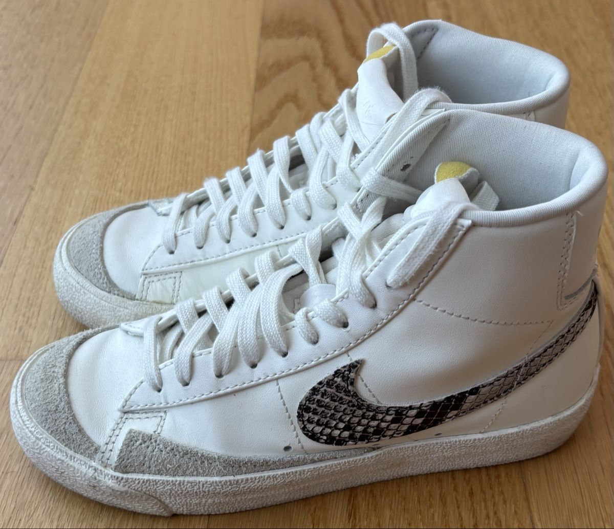 Nike Damenschuhe: Nike Blazer Sneaker - 36.5 – Gebraucht aus Zürich von Gotta-Sell-It-All 1
