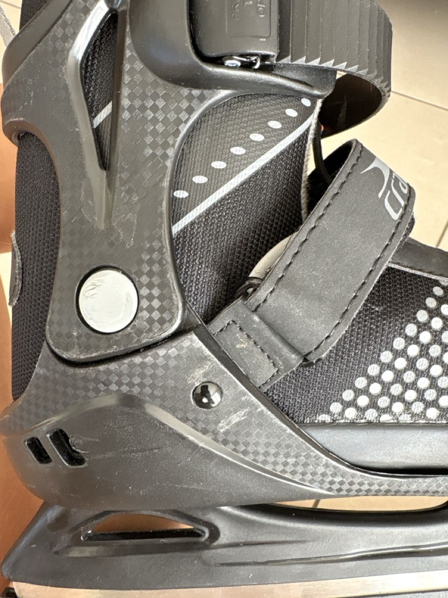 Patins à glace: Grössenverstellbare Schlittschuhe  – D'occasion à Therwil par s.a.r.a.kawa 6