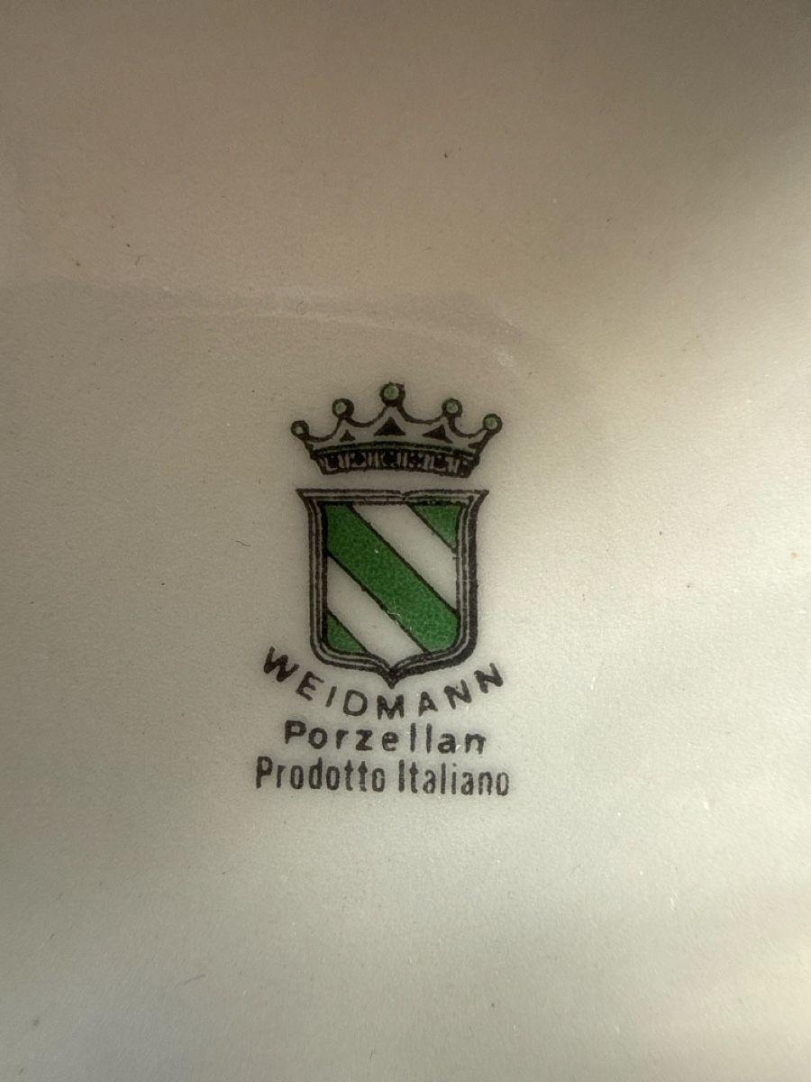 Set di piatti: Kaffee-/Teeservice im klassischen Stil. – Usato da Dietikon venduto da Dom_54 2
