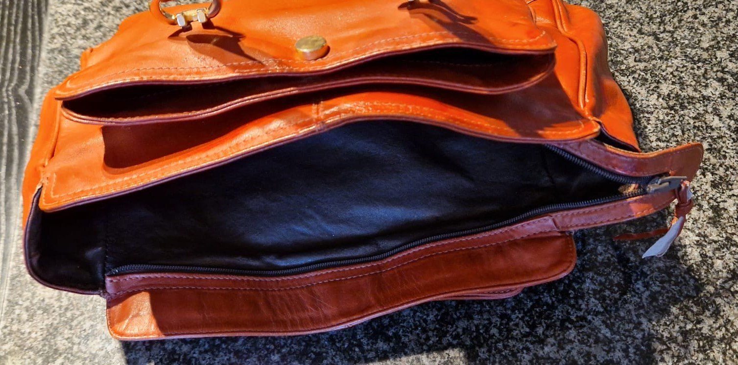 Borse da donna: SAC EN CUIR VINTAGE – Usato da Epalinges venduto da Ozili 5