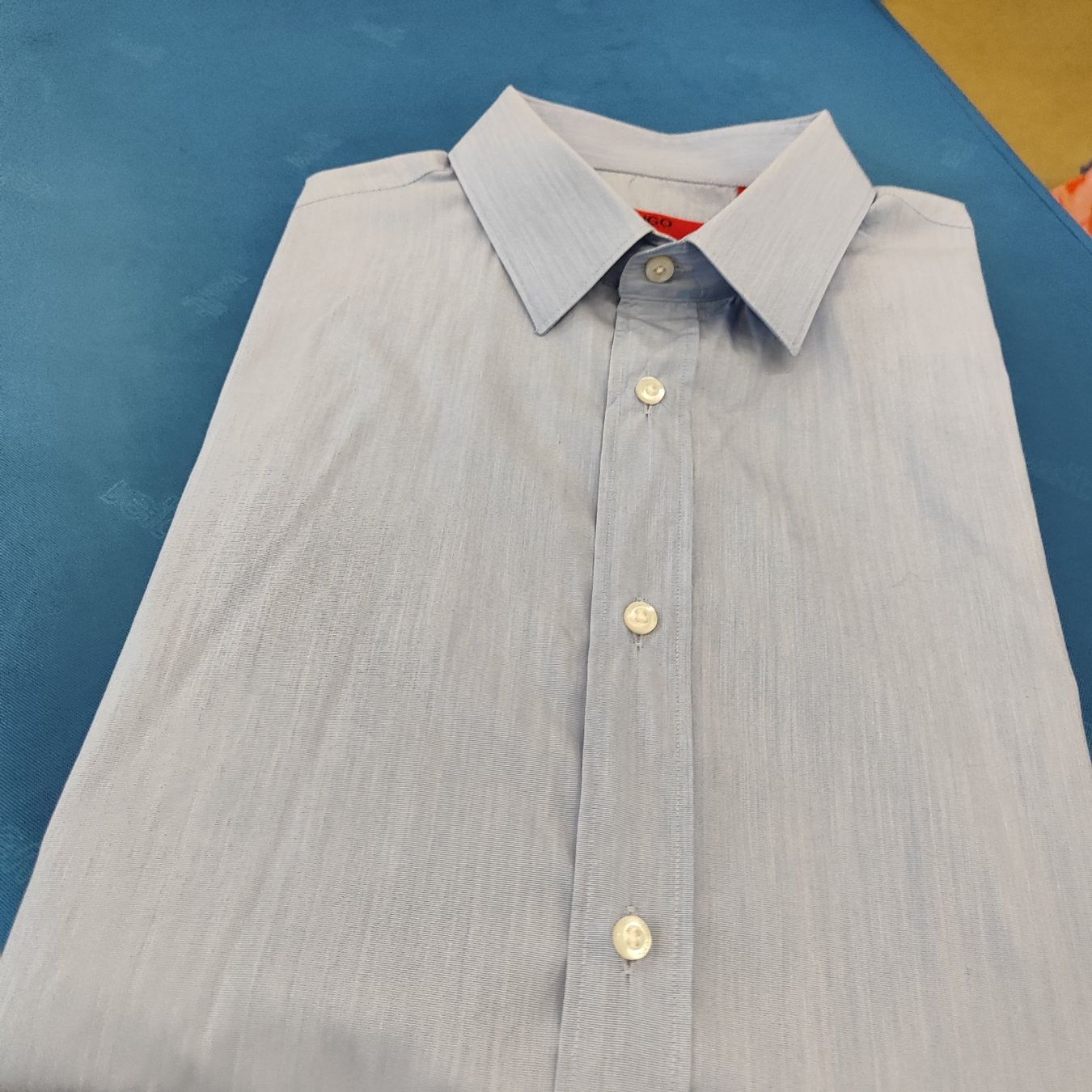 Hugo Boss Camicie: boss Hemd GR M – Usato da Langnau am Albis venduto da Judithsebi 2