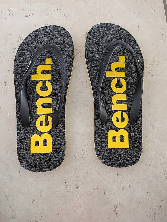 Chaussures hommes: Flipflops Bench Gr. 38 – D'occasion à Uster par bikesnow