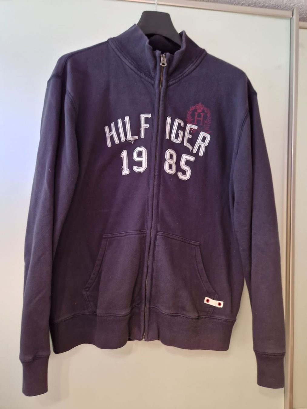 Tommy Hilfiger Jacken: Tommy Hilfiger Sweatjacke – Gebraucht aus Bülach von cf96