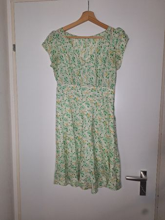 Sommerkleid grün 100% Seide Grösse S
