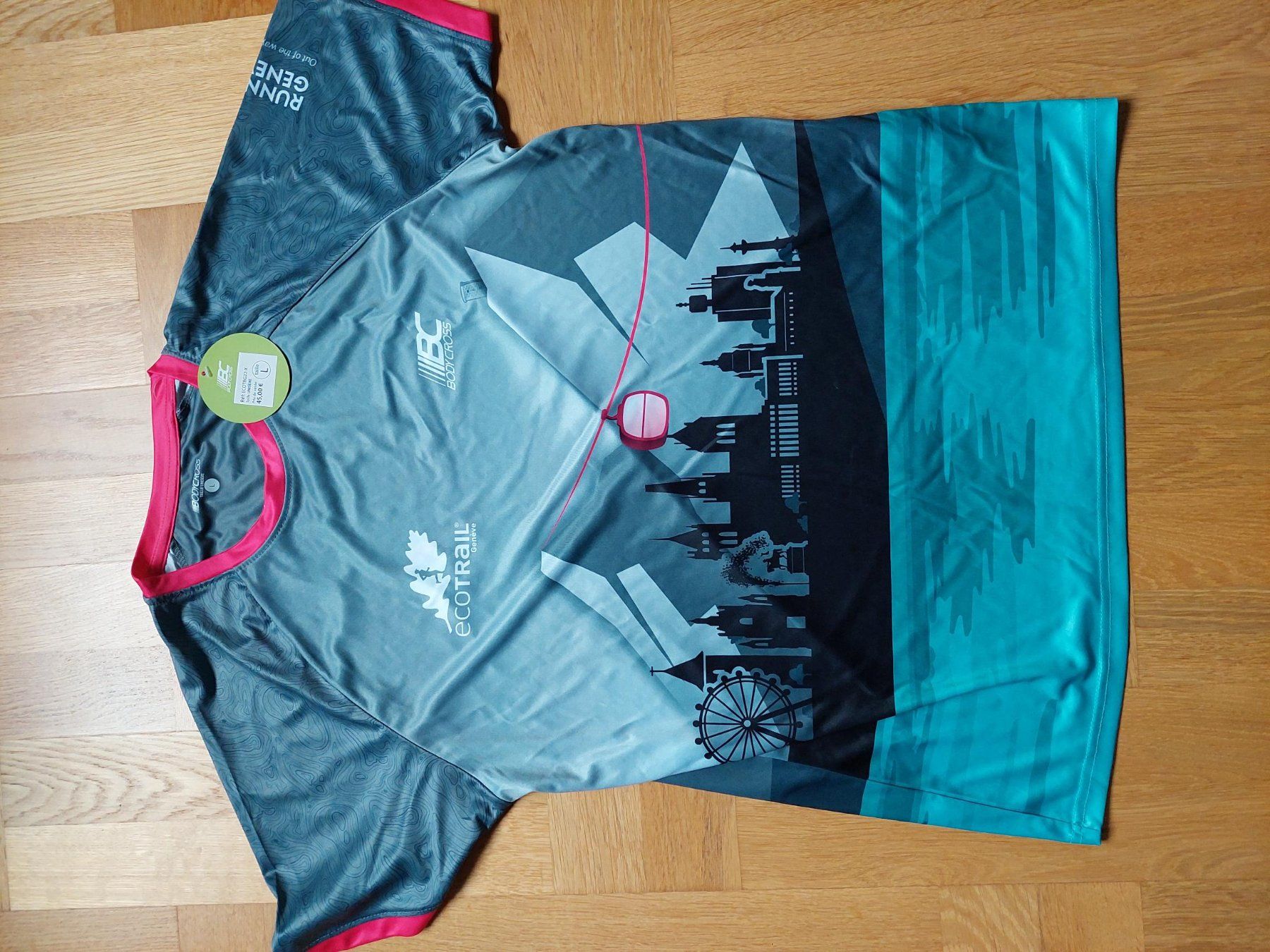 T-Shirts: T-shirt technique course à pieds – Neu und originalverpackt aus Genolier von Ciuciu 3