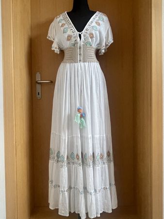 Boho Maxikleid mit Stickereien
