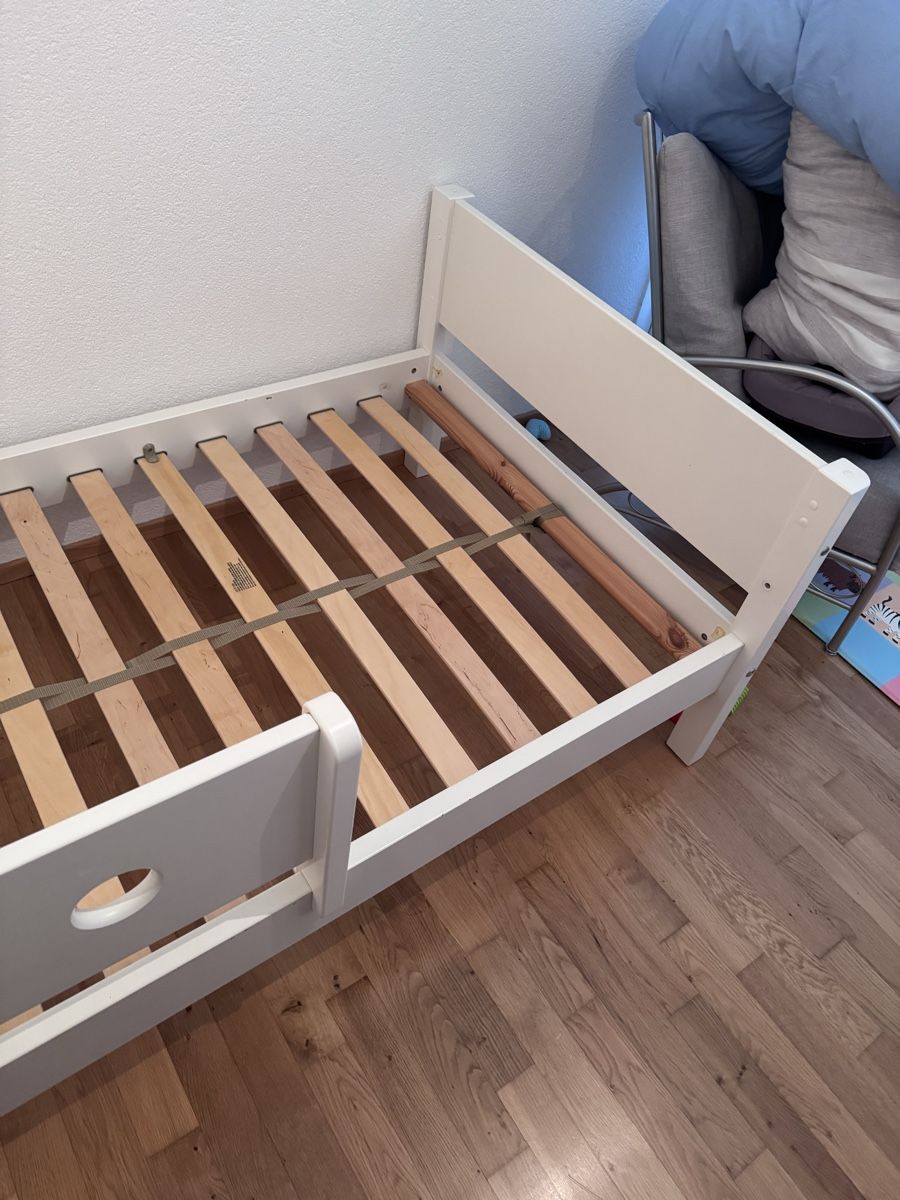 Letti: Flexa Kinderbett weiss mit Lattenrost – Usato da Pfäffikon ZH venduto da tim993 1