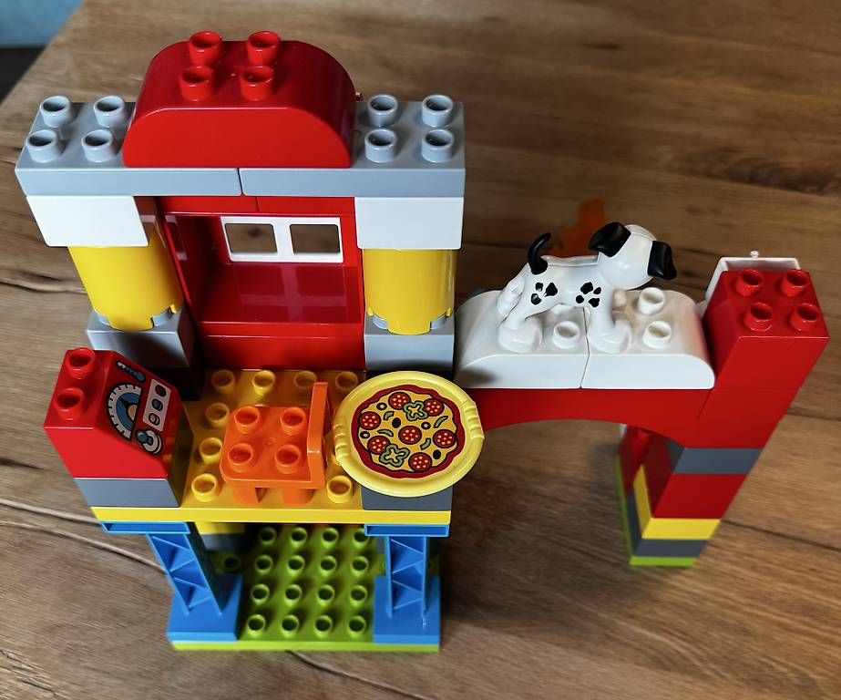 Giocattoli: Lego Duplo - Feuerwache  – Usato da Luterbach venduto da D_Borer88 1