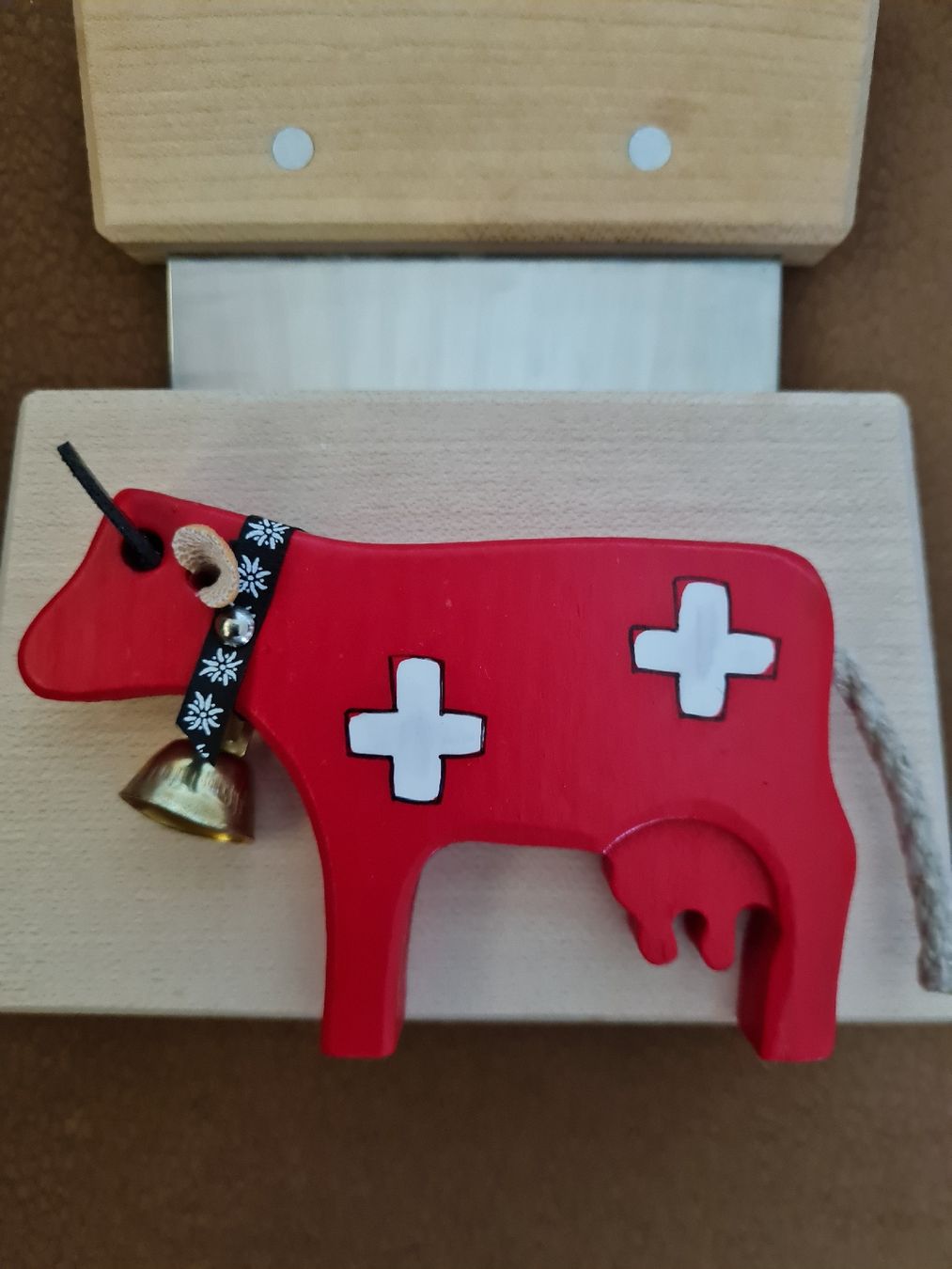 Swiss Coltelli da cucina: Original Schweizer Käsemesser von Trauffer mit Kuh neu – Nuovo (secondo la descrizione) da Münsingen venduto da Cuci31 1