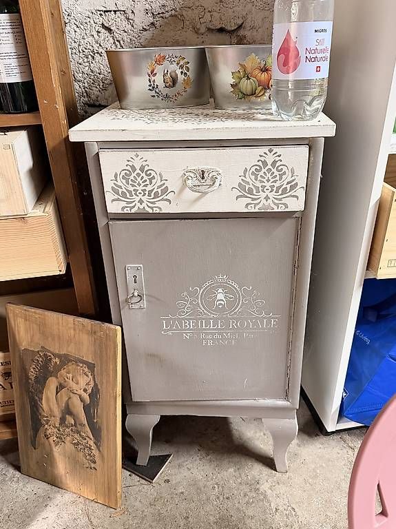 Comodini: Nachtschränkchen Shabby Chic – Usato da Opfertshofen SH venduto da pat_zk67