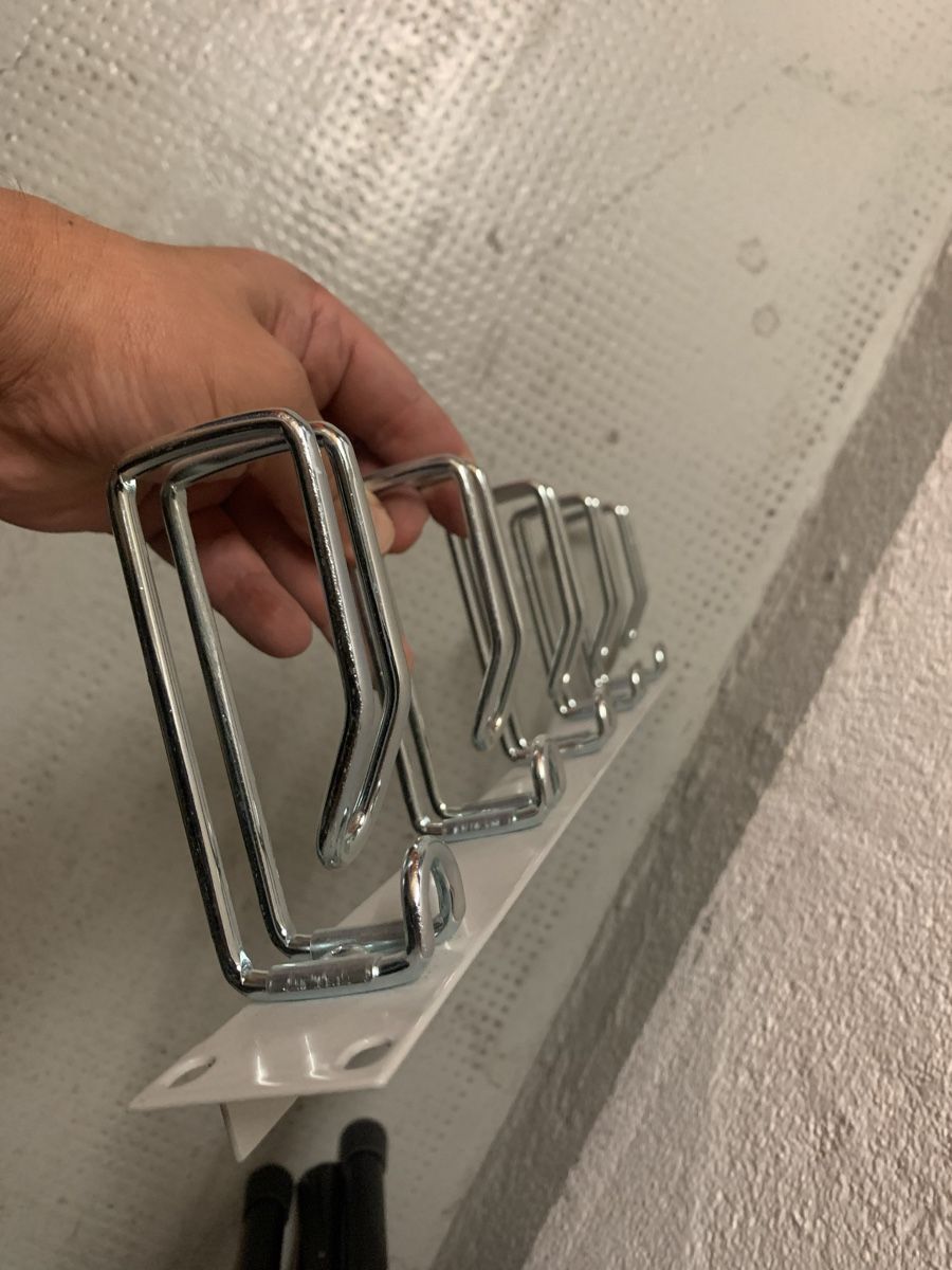 Cavi: Metal cable guide 19 inch – Usato da Genève venduto da khazrif 2