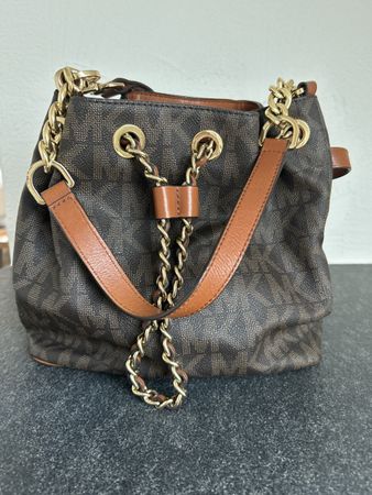 Michael Kors Bucket Bag Braun Gold Kette, Top Zustand!