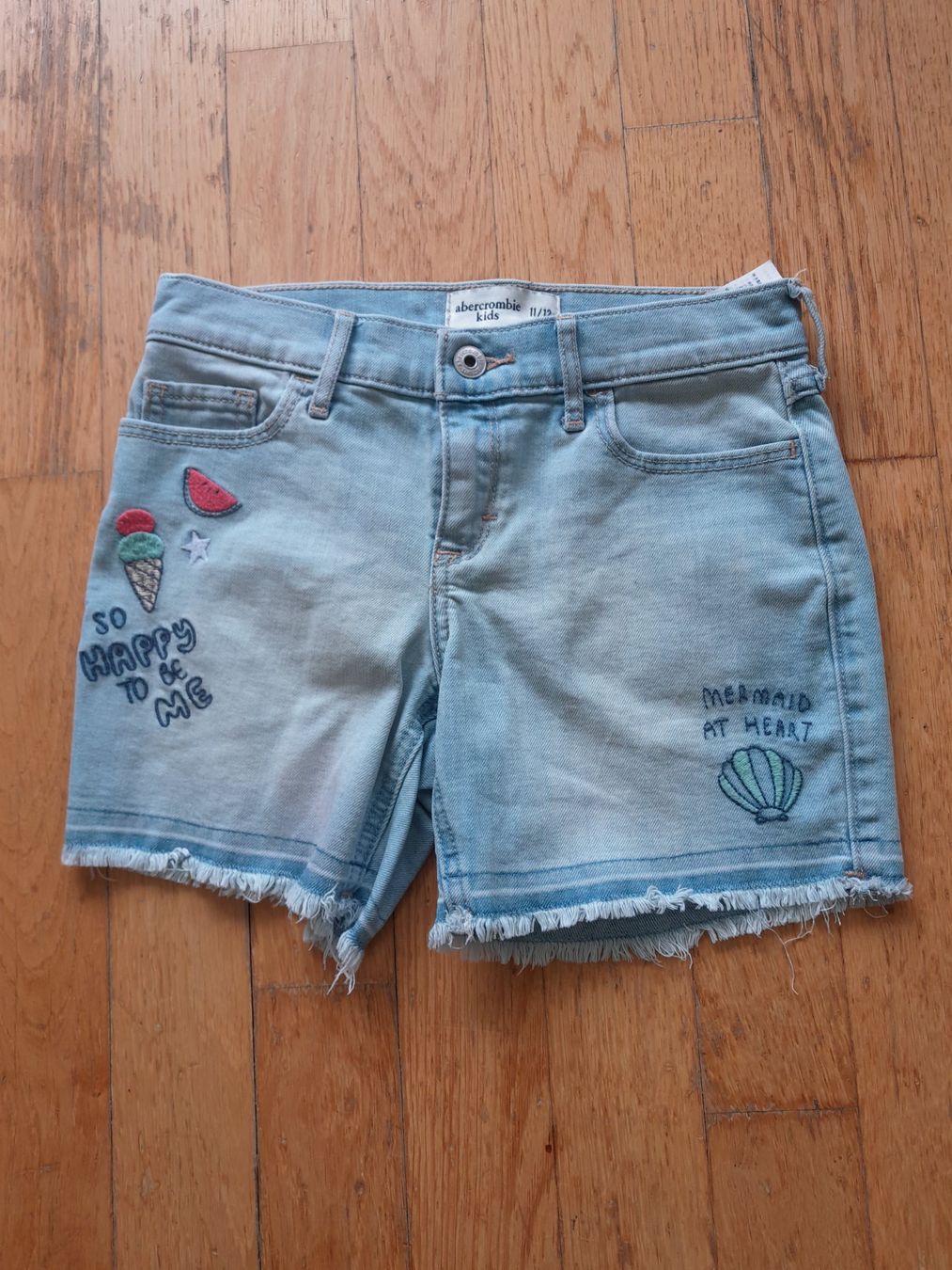 Pantaloni: Mädchen Shorts Grösse 11/12 – Usato da Worb venduto da Osterthal
